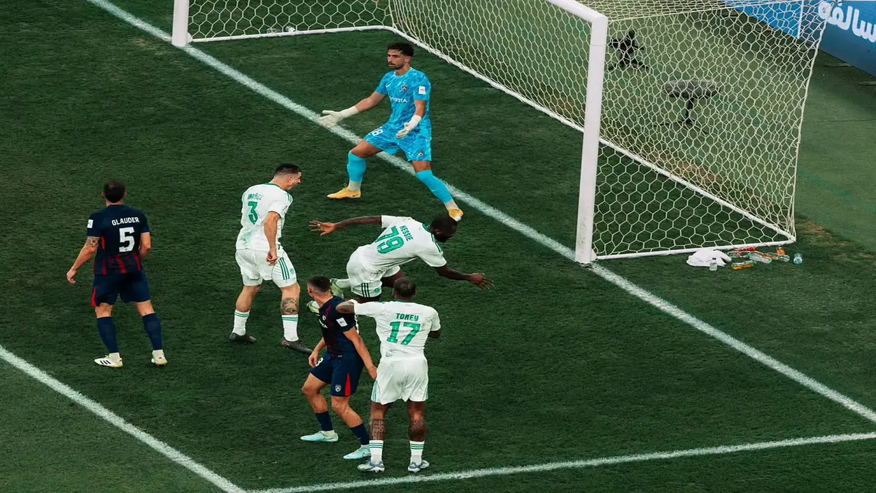 الأهلي يتجاوز جوهور الماليزي ويحجز مقعده في نصف نهائي أبطال آسيا للنخبة